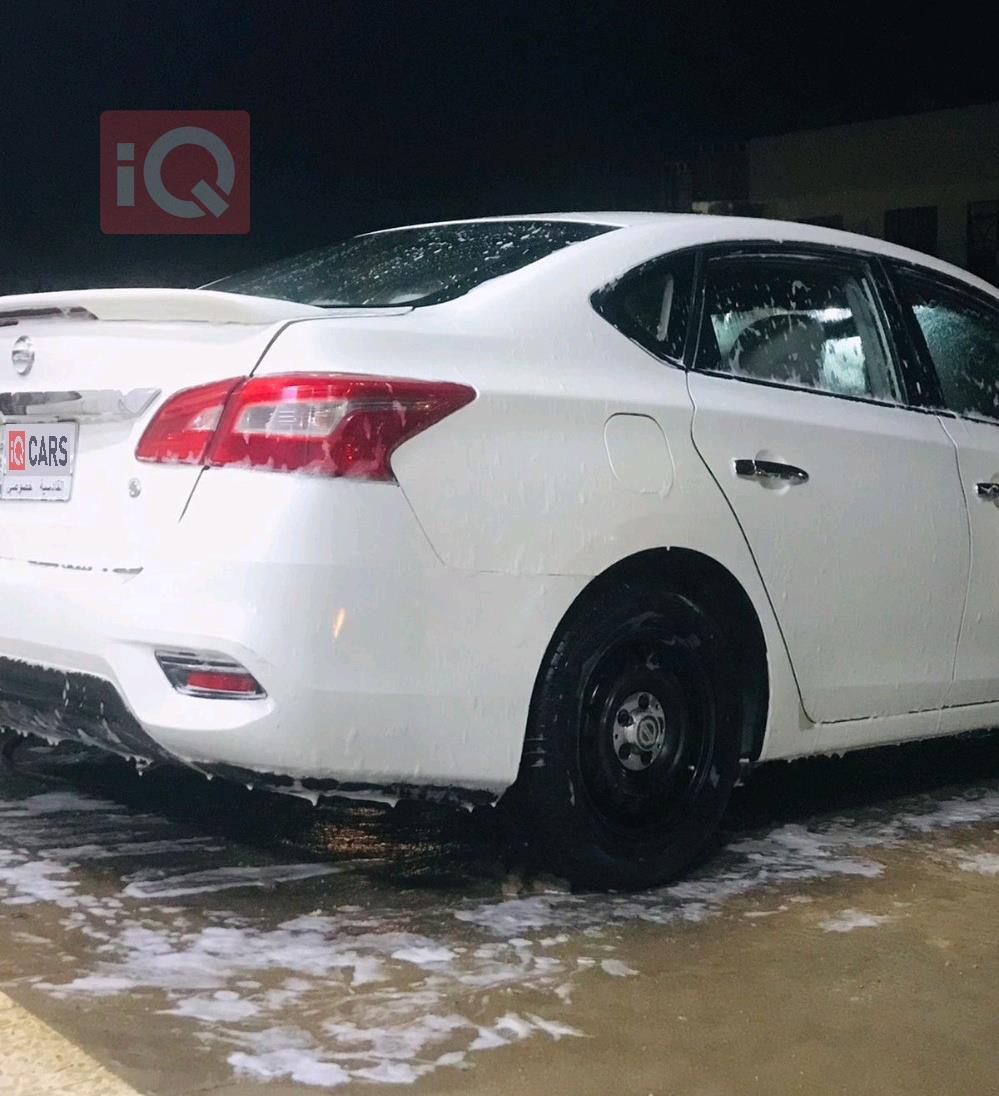 نيسان سنترا